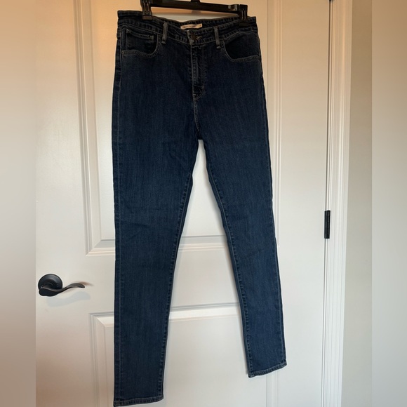 Levi Jeans - Picture 4 of 5
